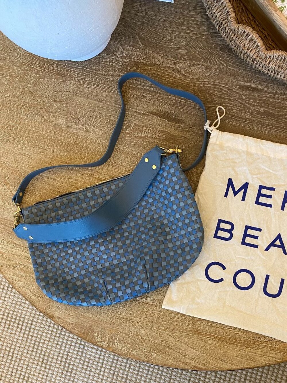 Clare V. Moyen Messenger